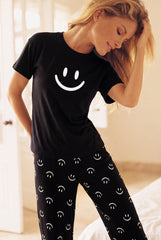 Women's Smiley Vibes Minimalist Comfort Pajama Set 😊🖤 (CNS-008)