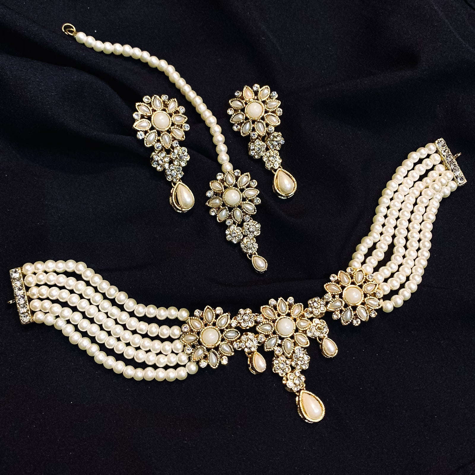 Pearl Charm Fantasy Choker Set CS-43 Chikoo