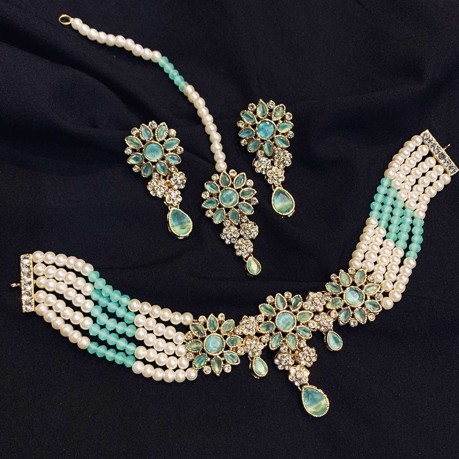 Pearl Charm Fantasy Choker Set CS-43 Chikoo
