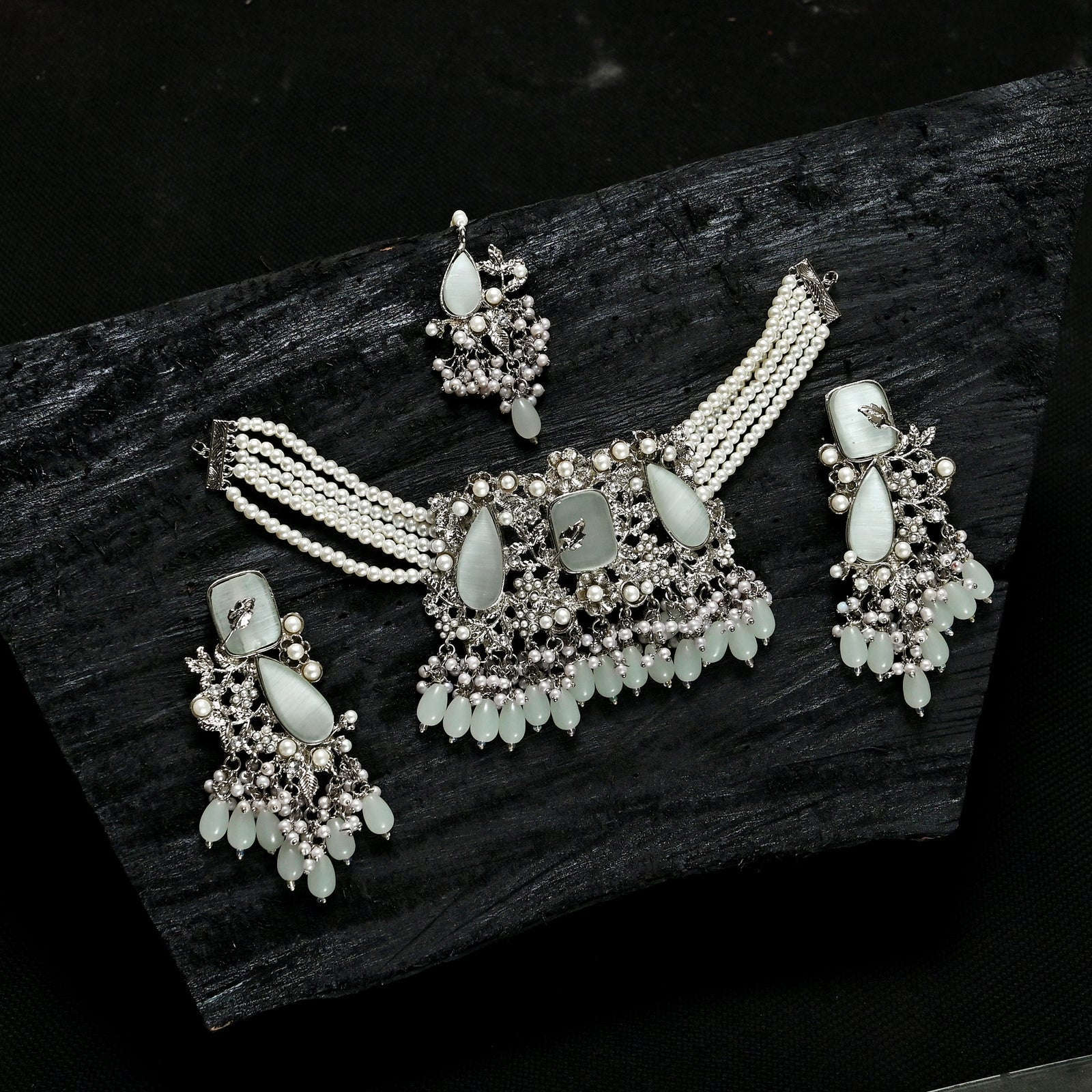 Emerald Pearl Enchantment Choker Set - (CS-08) Chikoo
