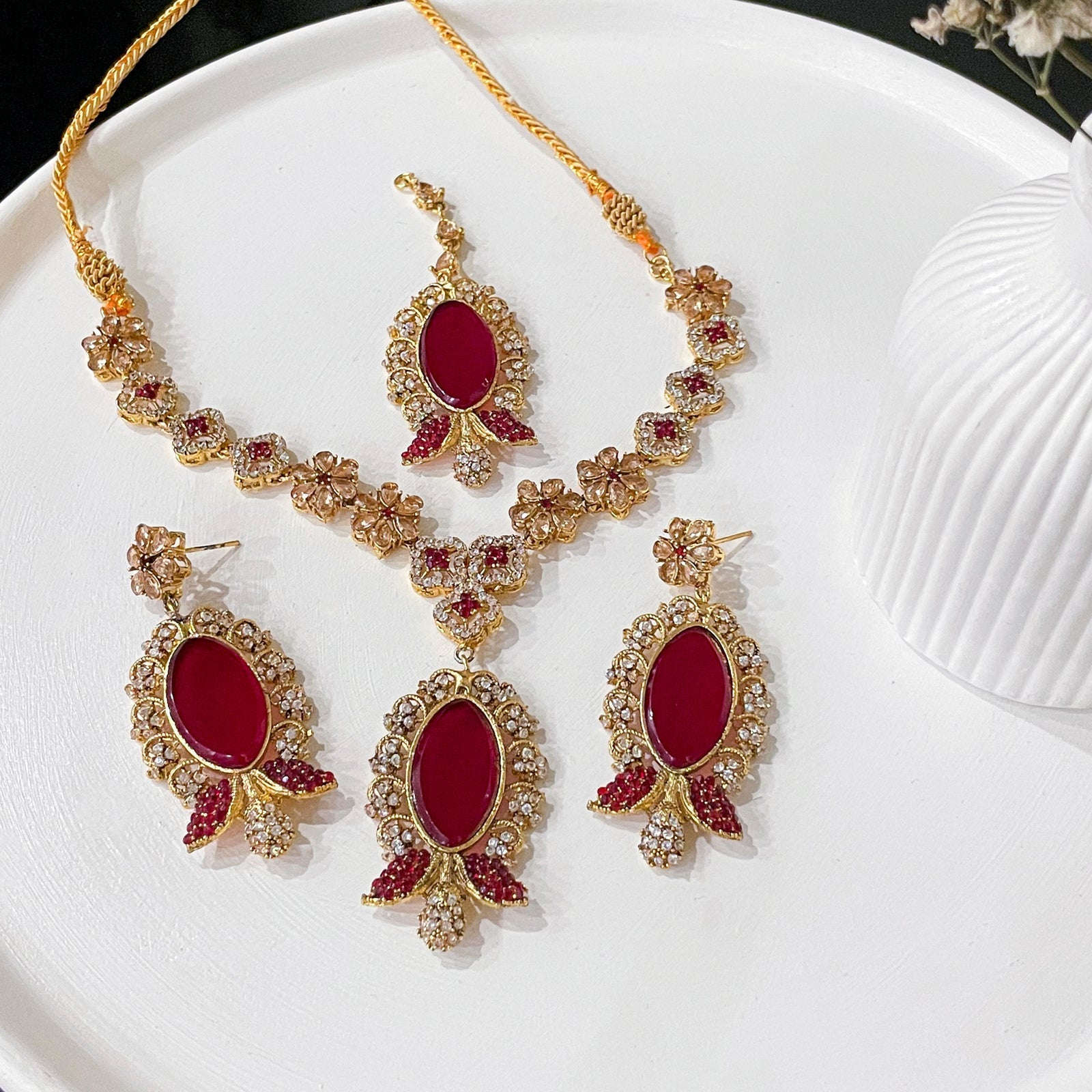 Gul-e-Rena Crimson Necklace Set S-53 Chikoo