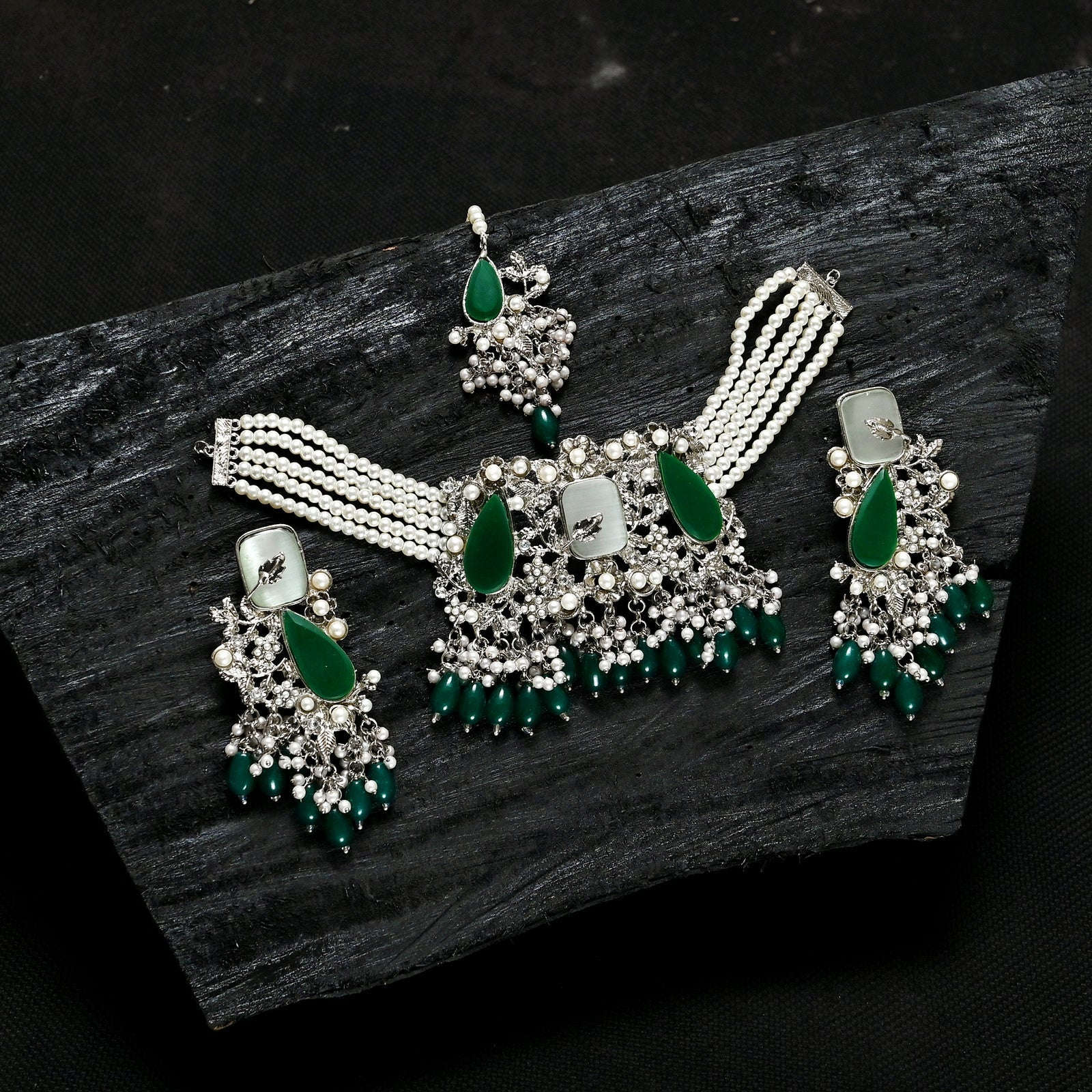 Emerald Pearl Enchantment Choker Set - (CS-08) Chikoo