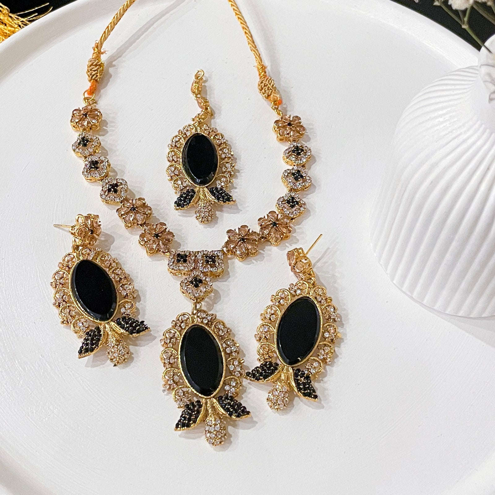 Gul-e-Rena Crimson Necklace Set S-53 Chikoo