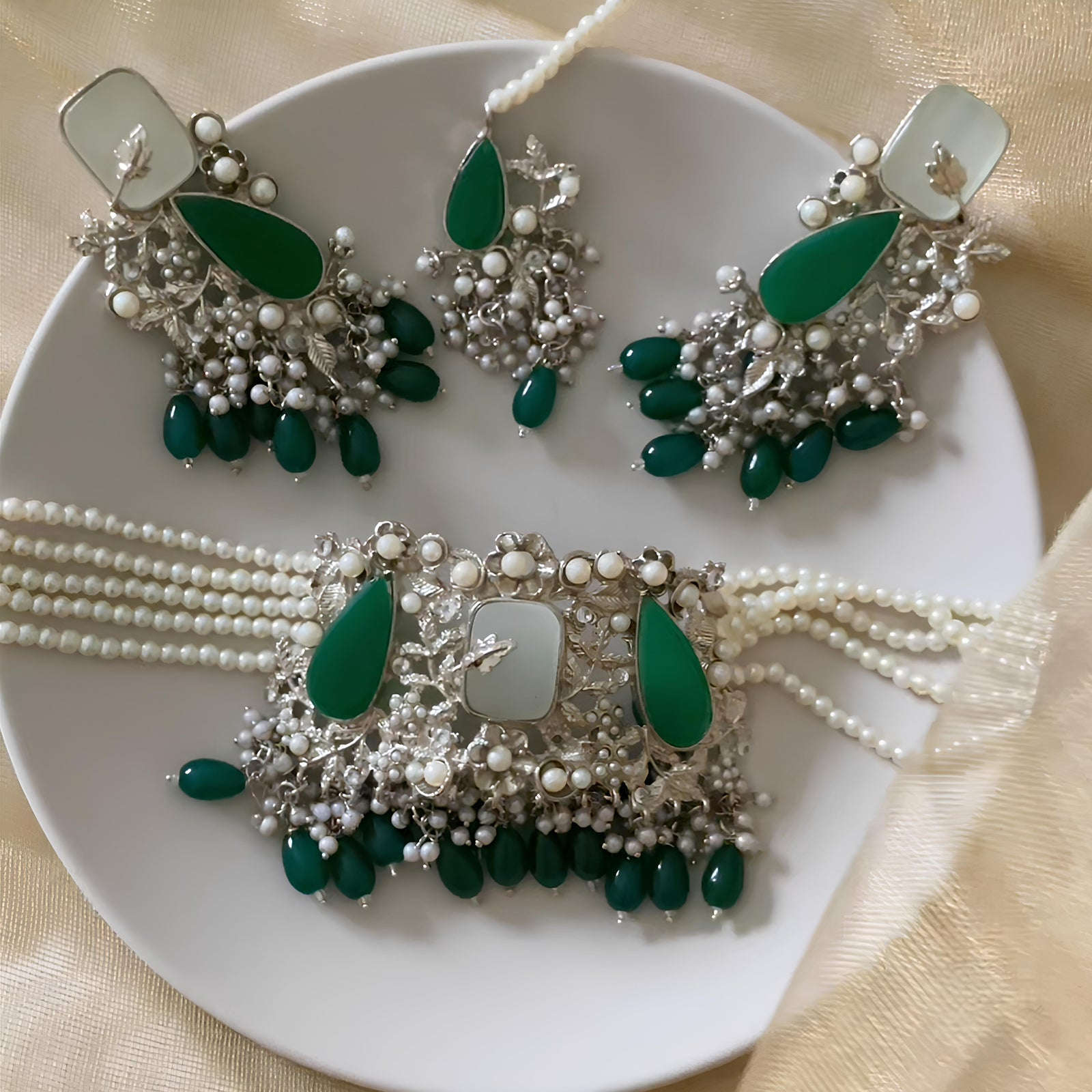 Emerald Pearl Enchantment Choker Set - (CS-08) Chikoo