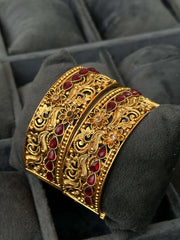 Dur e Husun Pearl Golden Bangles Chi-50 Chikoo