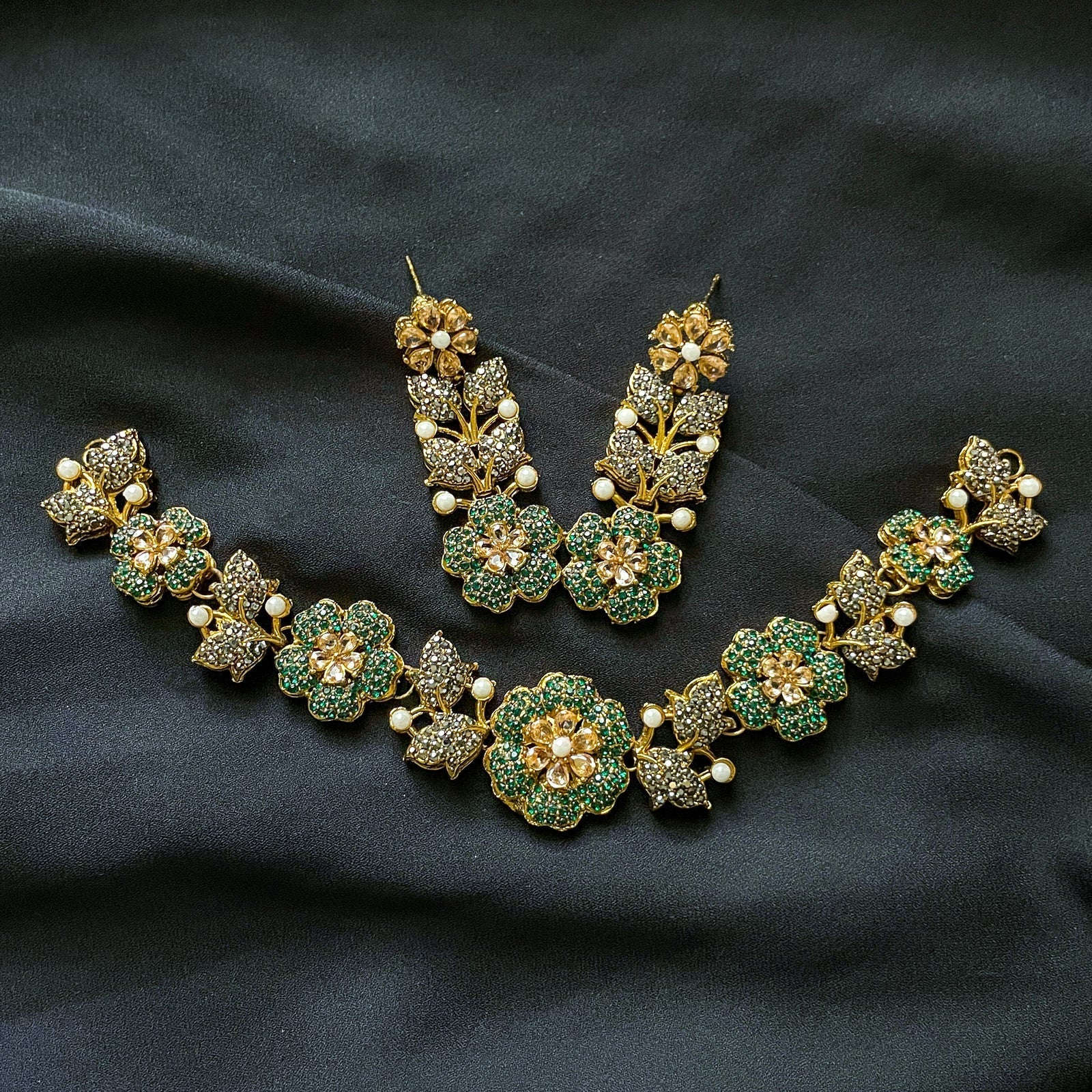 Noor e Laiyl Mifnoghht Garden Necklace Set - S-54 Chikoo