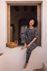 Women's Love Script Minimalist Print Pajama Set 🖤✨ (CNS-015)