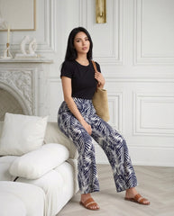 Women Tropical Leaf Wide Leg Pants Set 🌿✨
