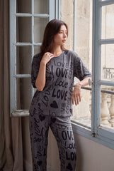 Women's Love Script Minimalist Print Pajama Set 🖤✨ (CNS-015)