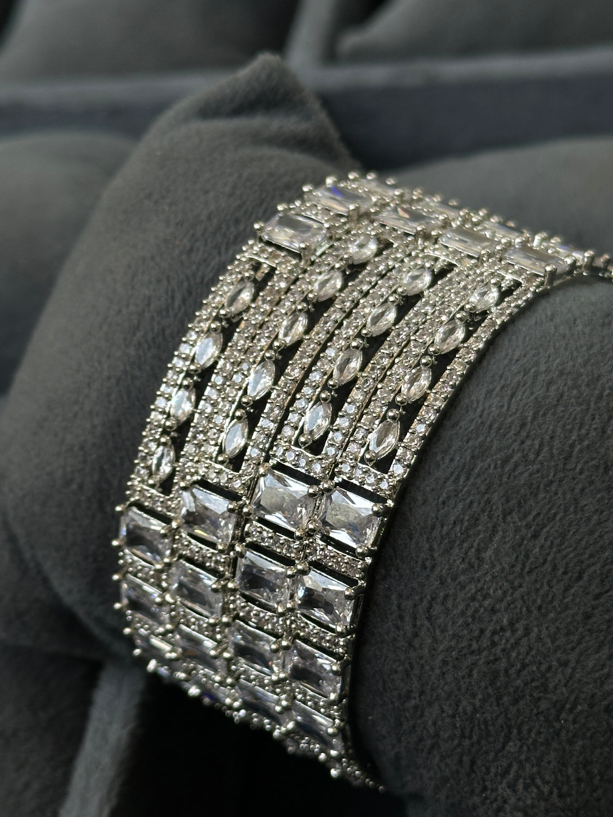 Kehkashan Sparkle Grace Bangles - Chi-43
