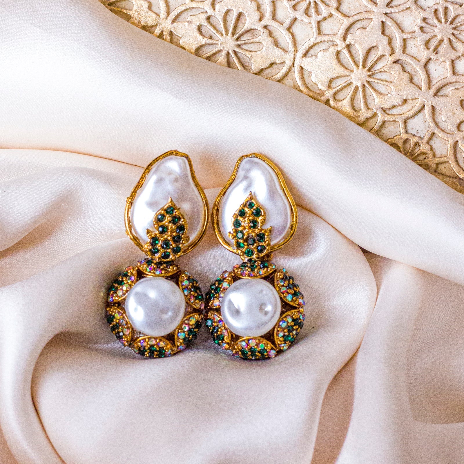Zaynur Royale Emerald Pearl Earrings - ER-98