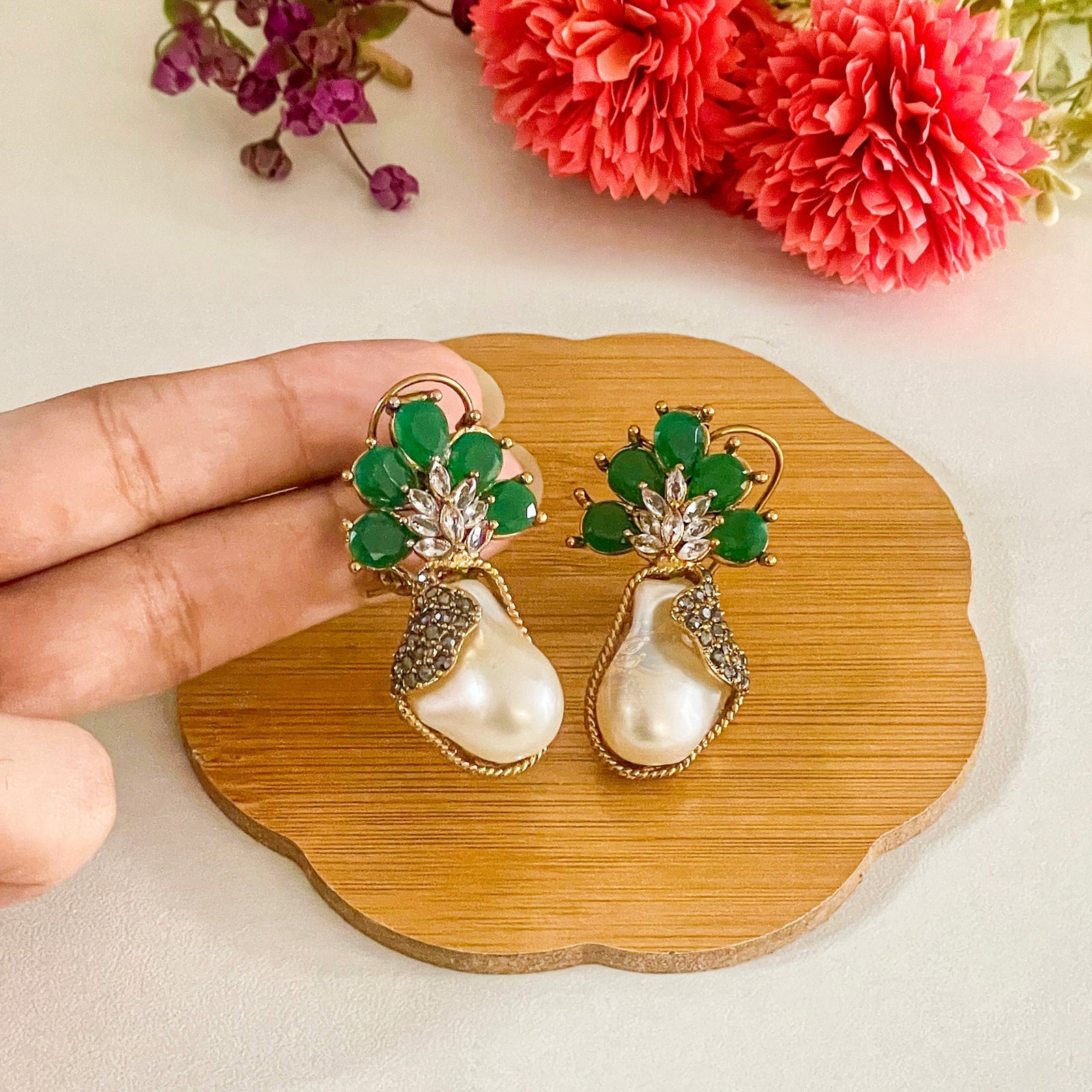 Duraiya Majesty Mother of Pearl Earrings - ER-71